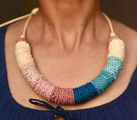 Crochet cotton collar necklace