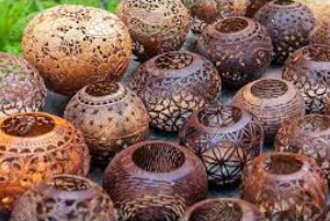 Brass broidered coconut shell crafts