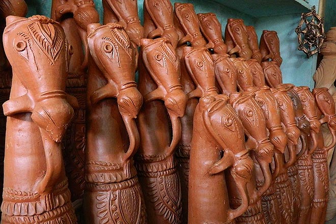 Villianur terracotta offerings