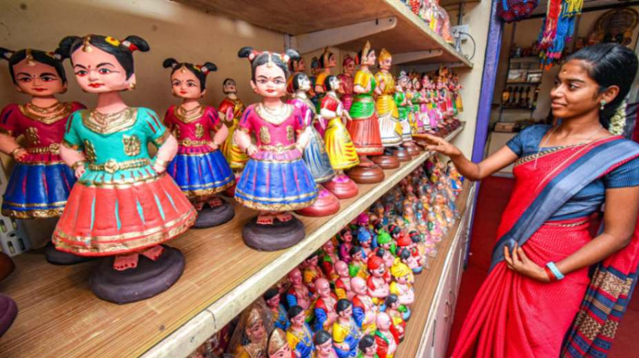 Thanjavur dolls